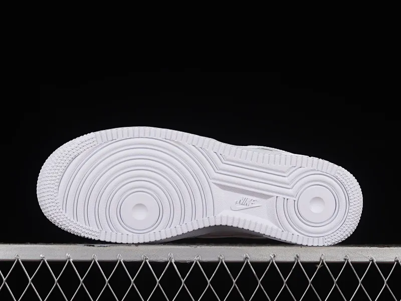 All categories Nk Air Force 1 Air Force series Nk Air Force 1 Low Air Force low-top XP version Nk Air Force 1'07 Low Air Force One Classic all-white low-top casual sneakers CW2288-111